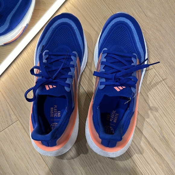 “Brand New Adidas Ultra Boost Running Shoes – Size 7/8, Gorgeous Blue & Pink!” - Picture 4 of 4